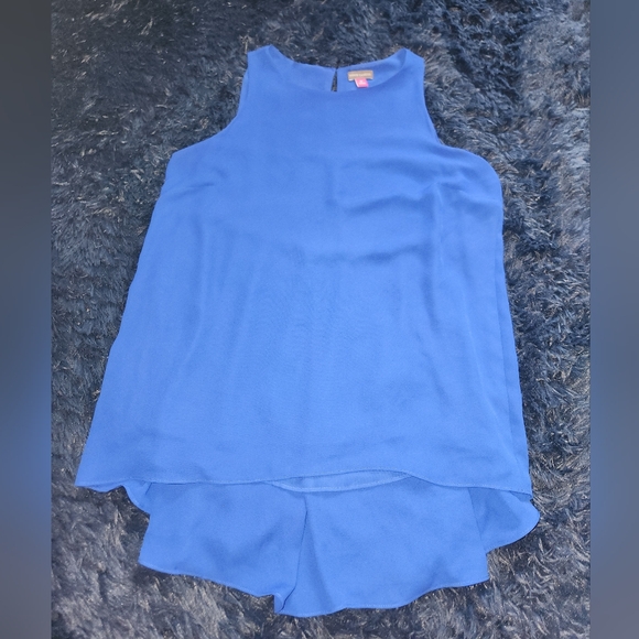 Vince camuto blue flowy tank top with pleated back size medium - Picture 2 of 3